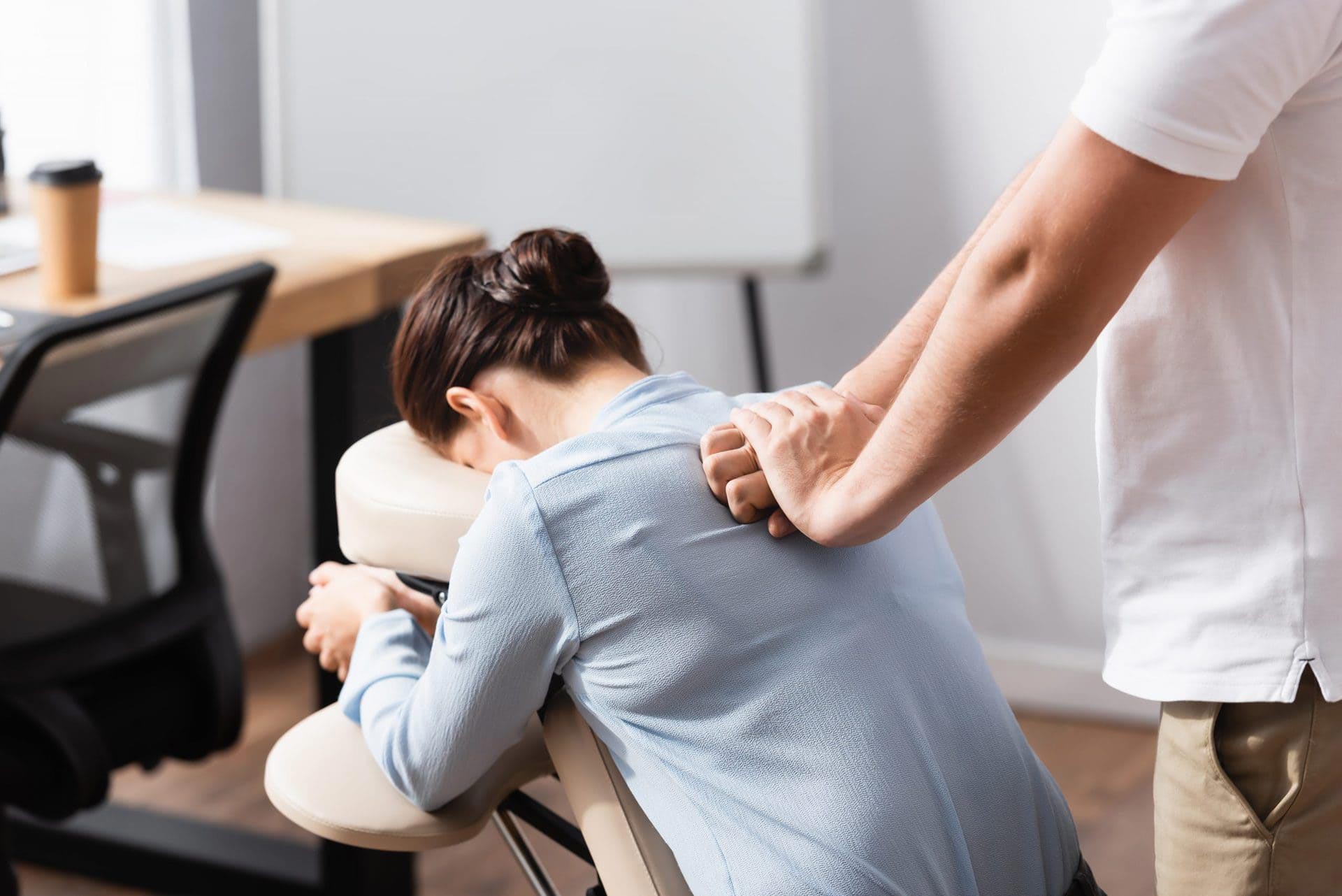 Massage assis en entreprise sur rennes et sur le département d'Ille et Vilaine